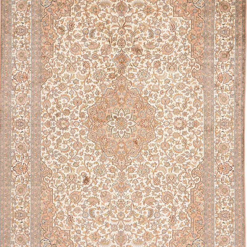 Kashmir Orientteppich 175 × 251 cm, Seide, handgeknüpft