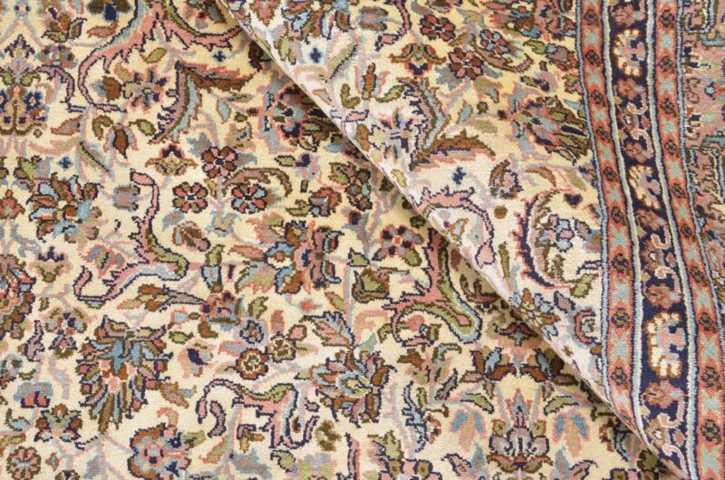 Kashmir Orientteppich 180 × 266 cm, Seide, handgeknüpft