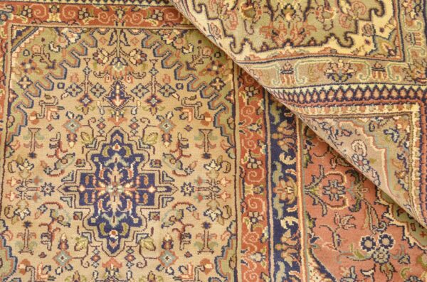 Kashmir Orientteppich 182 × 270 cm, Seide, handgeknüpft