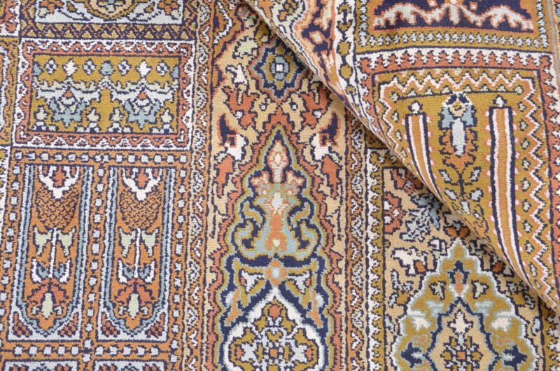 Kashmir Orientteppich 182 × 277 cm, Seide, handgeknüpft