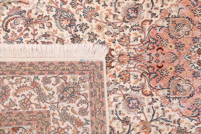 Kashmir Orientteppich 183 × 277 cm, Seide, handgeknüpft Patina