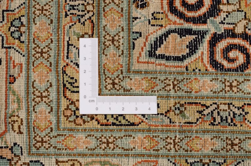 Kashmir Orientteppich 188 × 277 cm, Seide, handgeknüpft