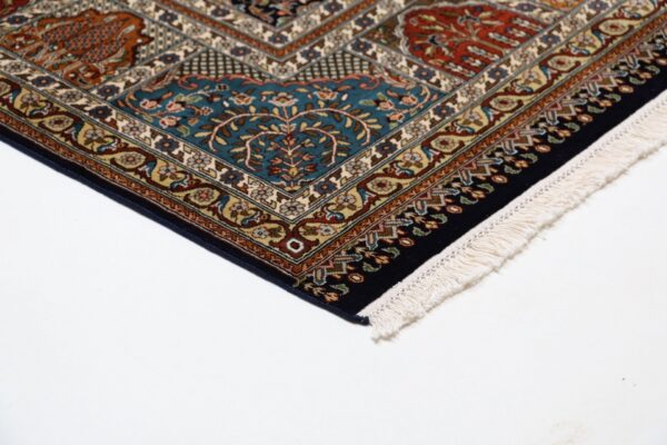 Kashmir Orientteppich 201 × 295 cm, Seide, handgeknüpft