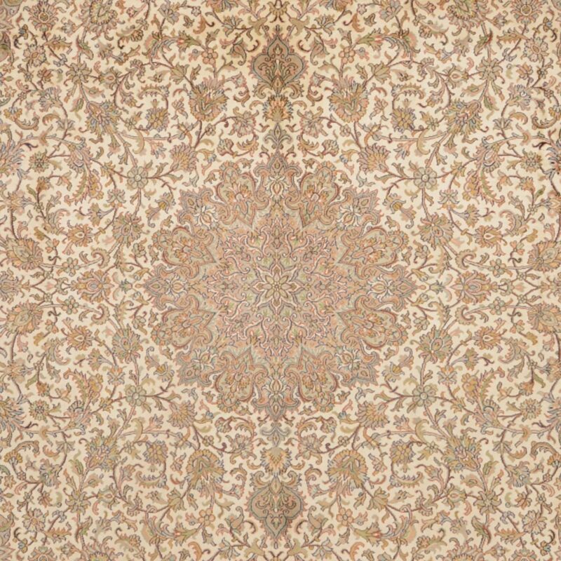 Kashmir Orientteppich 213 × 310 cm, Seide, handgeknüpft