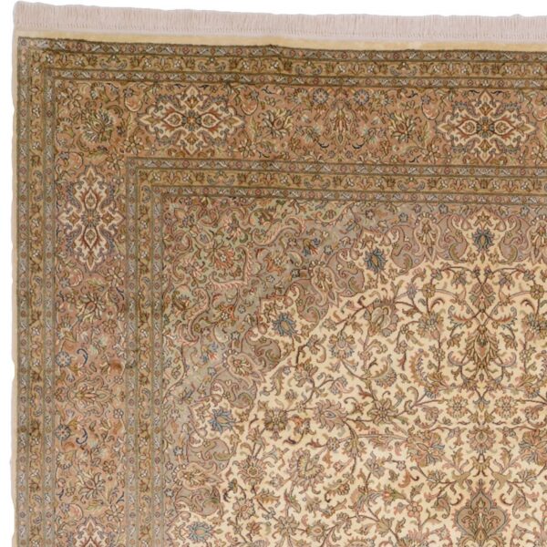 Kashmir Orientteppich 213 × 310 cm, Seide, handgeknüpft