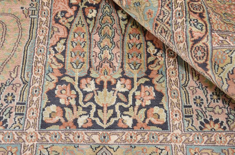 Kashmir Orientteppich 213 × 312 cm, Seide, handgeknüpft