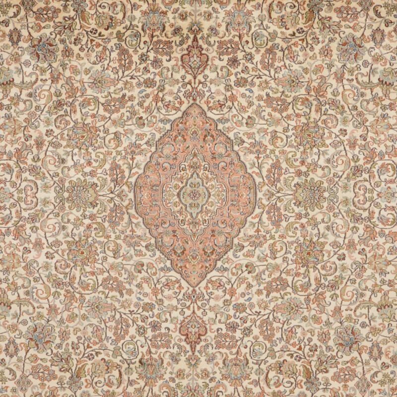 Kashmir Orientteppich 216 × 311 cm, Seide, handgeknüpft