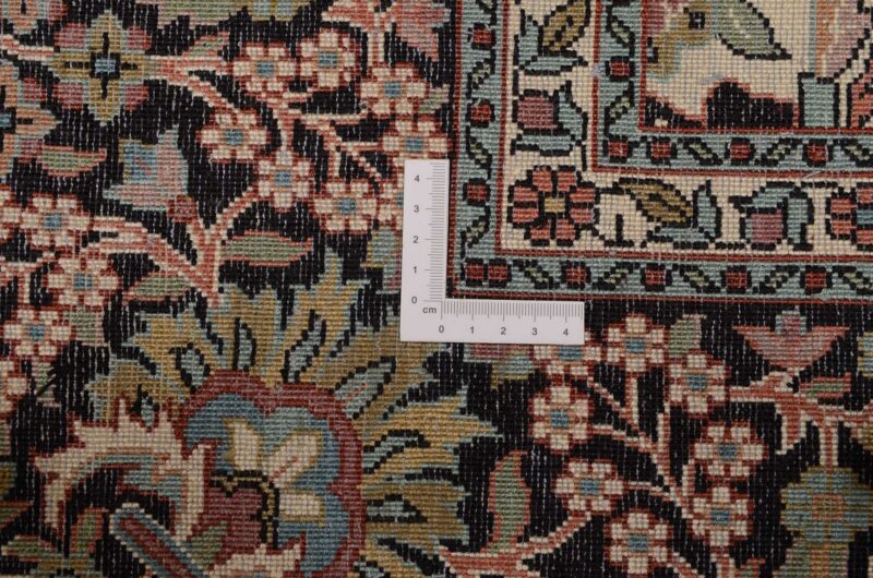 Kashmir Orientteppich 219 × 304 cm, Seide, handgeknüpft