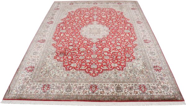 Kashmir Orientteppich 244 × 335 cm, Seide, handgeknüpft Pastell