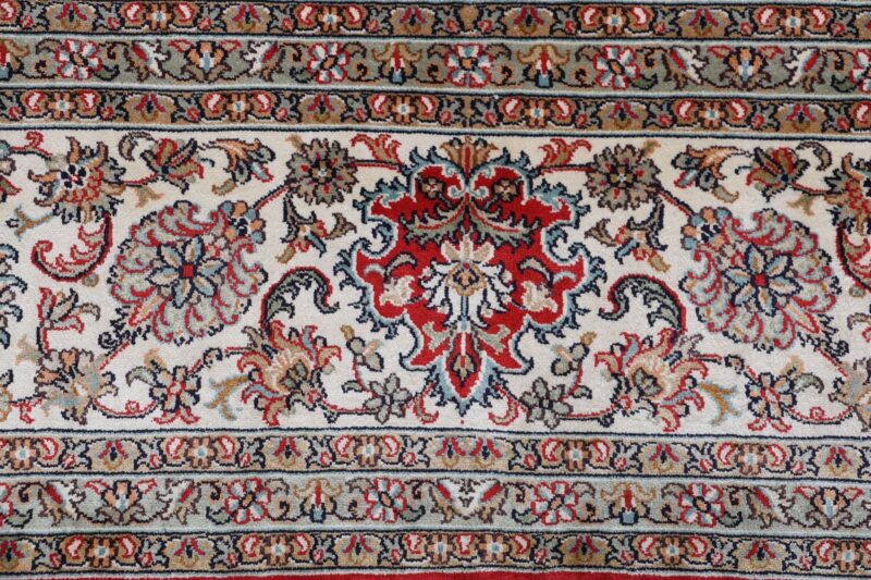 Kashmir Orientteppich 244 × 335 cm, Seide, handgeknüpft Pastell