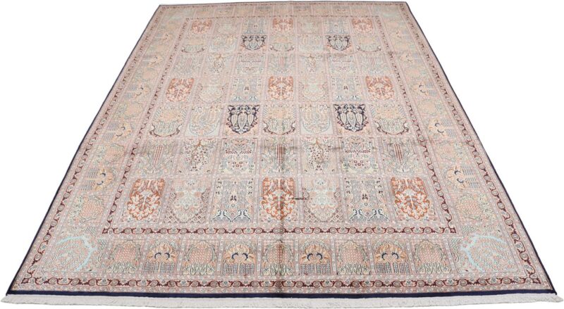 Kashmir Orientteppich 244 × 342 cm, Seide, handgeknüpft