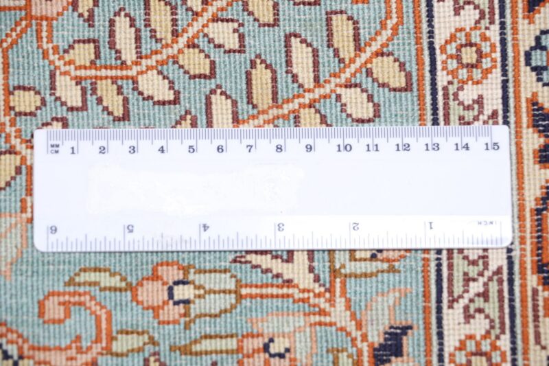 Kashmir Orientteppich 244 × 342 cm, Seide, handgeknüpft