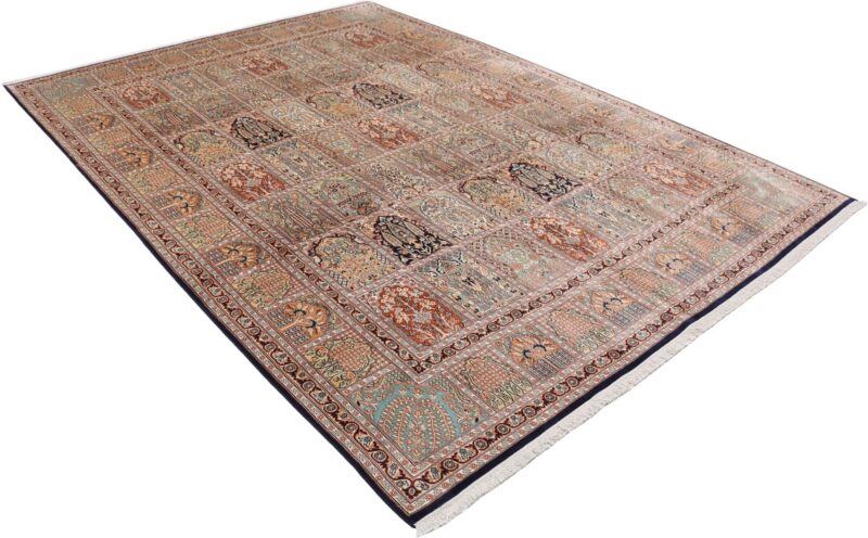 Kashmir Orientteppich 244 × 342 cm, Seide, handgeknüpft