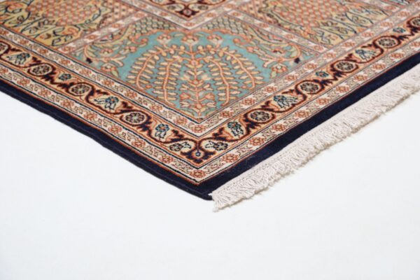 Kashmir Orientteppich 244 × 342 cm, Seide, handgeknüpft