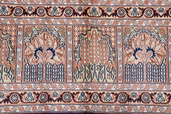 Kashmir Orientteppich 244 × 342 cm, Seide, handgeknüpft