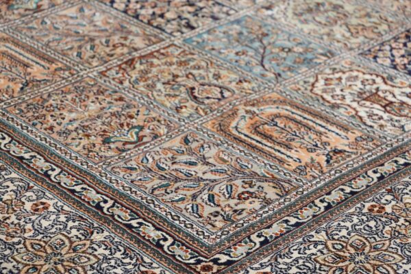 Kashmir Orientteppich 245 × 245 cm, Seide, handgeknüpft