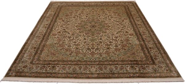 Kashmir Orientteppich 245 × 307 cm, Seide, handgeknüpft