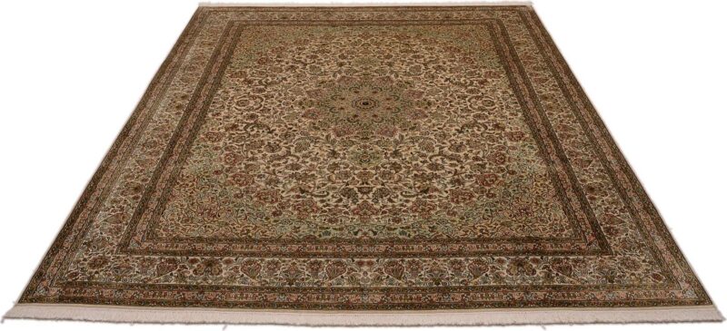 Kashmir Orientteppich 245 × 307 cm, Seide, handgeknüpft