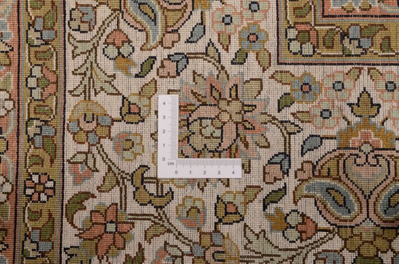 Kashmir Orientteppich 245 × 307 cm, Seide, handgeknüpft