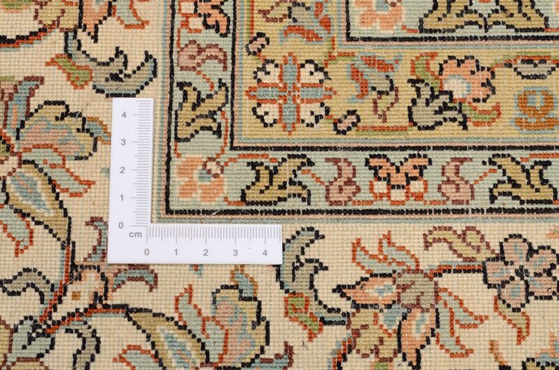 Kashmir Orientteppich 245 × 340 cm, Seide, handgeknüpft