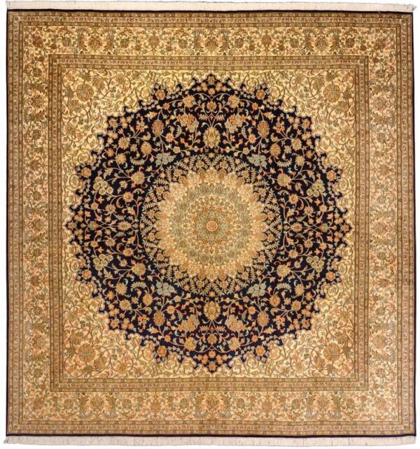 Kashmir Orientteppich 246 × 250 cm, Seide, handgeknüpft