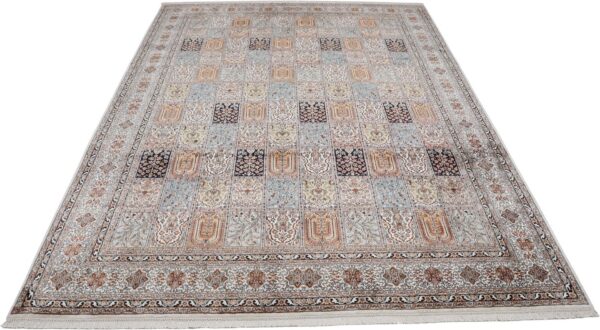 orientteppich-kashmir-247-x-349-cm-seide-handgeknupft-persisch-1.jpg Kashmir Orientteppich 247 × 349 cm, Seide, handgeknüpft persisch