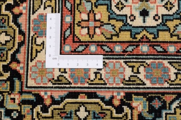 Kashmir Orientteppich 76 × 350 cm, Seide, handgeknüpft
