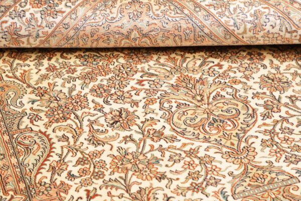 orientteppich-kashmirseide-127-x-185-cm-seide-handgeknupft-9.jpg Kaschmirseide Orientteppich 127 × 185 cm, Seide, handgeknüpft
