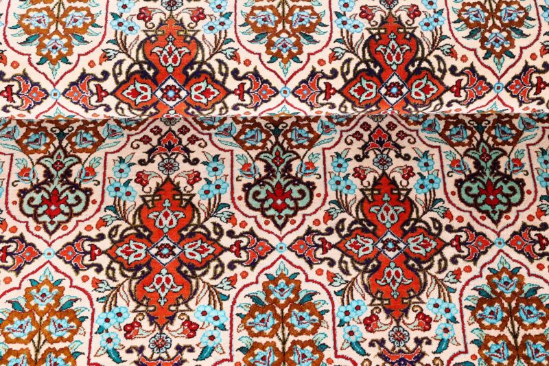 Ghom Perserteppich 104 × 149 cm, Seide, handgeknüpft