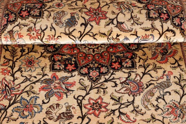 Ghom Perserteppich 135 × 195 cm, Seide, handgeknüpft antik