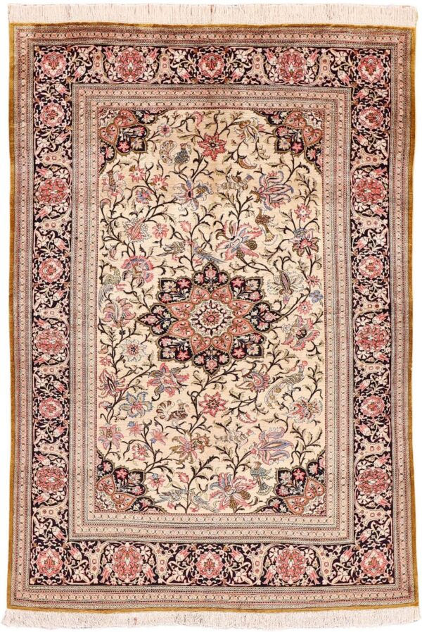 Ghom Perserteppich 135 × 195 cm, Seide, handgeknüpft antik