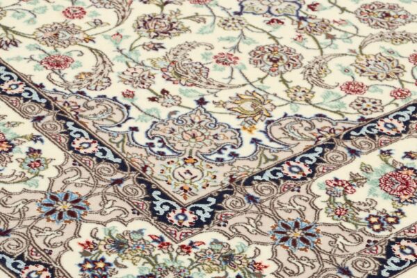 perserteppich-isfahan-113-x-173-cm-schurwolle-seide-handgeknupft-14.jpg Isfahan Perserteppich 113 × 173 cm, Schurwolle-Seide, handgeknüpft