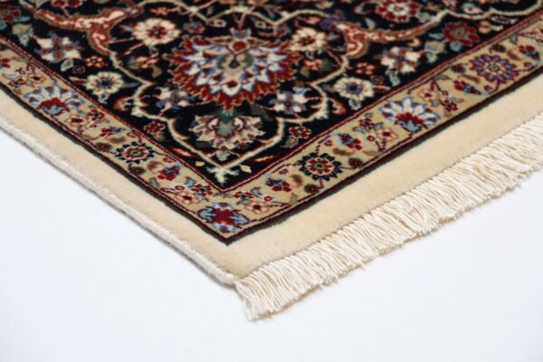 Isfahan Perserteppich 140 × 230 cm, Schurwolle Seide, handgeknüpft