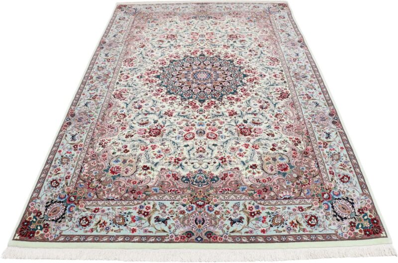 Isfahan Perserteppich 145 × 235 cm, Schurwolle-Seide, handgeknüpft