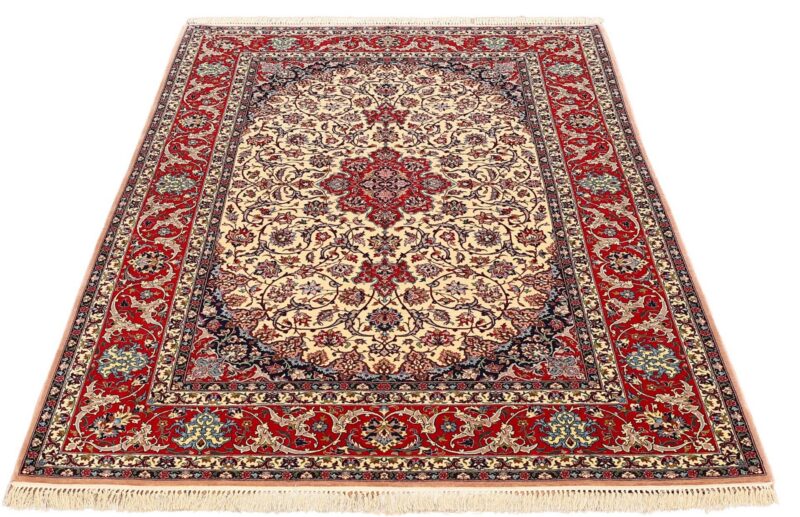Isfahan Perserteppich 148 × 224 cm, Schurwolle-Seide, handgeknüpft