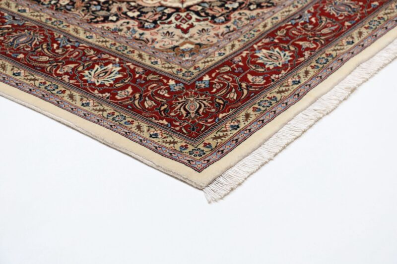 Isfahan Perserteppich 172 × 247 cm, Schurwolle-Seide, handgeknüpft