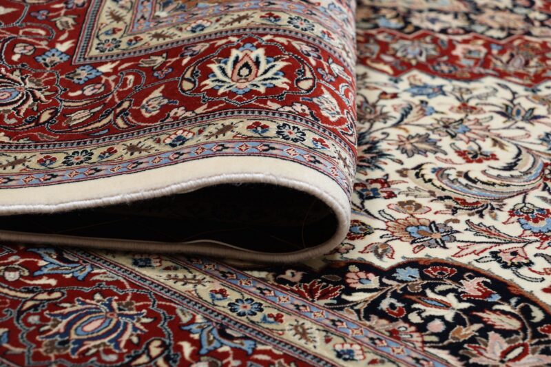 Isfahan Perserteppich 172 × 247 cm, Schurwolle-Seide, handgeknüpft