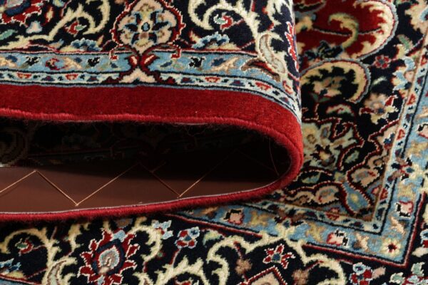 perserteppich-isfahan-78-x-127-cm-schurwolle-seide-handgeknupft-18.jpg Isfahan Perserteppich 78 × 127 cm, Schurwolle-Seide, handgeknüpft
