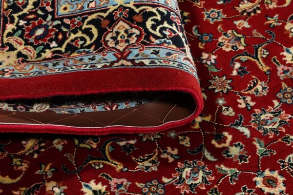 perserteppich-isfahan-82-x-128-cm-schurwolle-seide-handgeknupft-18.jpg Isfahan Perserteppich 82 × 128 cm, Schurwolle Seide, handgeknüpft
