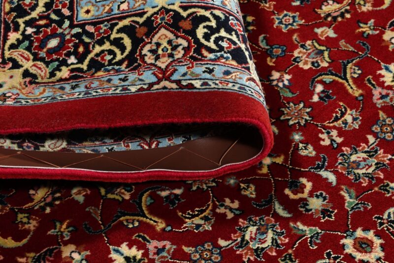 perserteppich-isfahan-82-x-128-cm-schurwolle-seide-handgeknupft-18.jpg Isfahan Perserteppich 82 × 128 cm, Schurwolle Seide, handgeknüpft