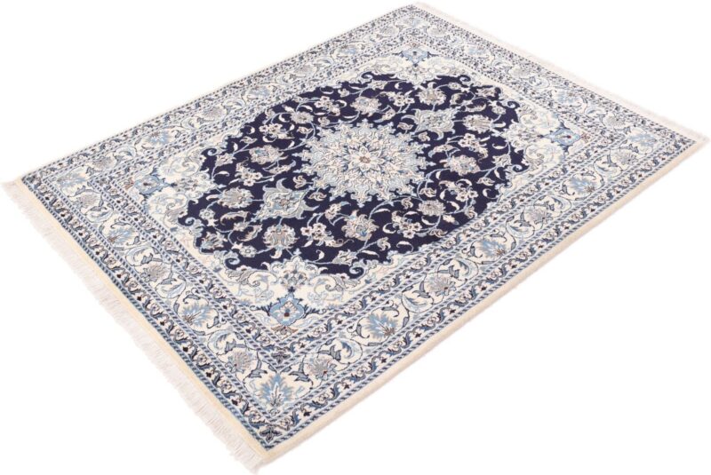 Nain Perserteppich 150 × 202 cm, Schurwolle und Seide, handgeknüpft