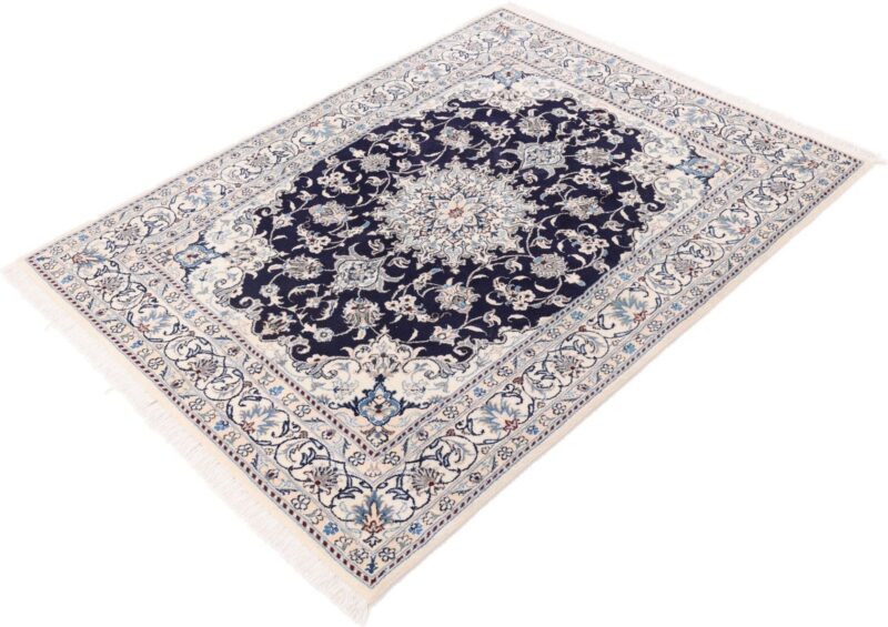 Nain Perserteppich 150 × 203 cm, Schurwolle und Seide, handgeknüpft