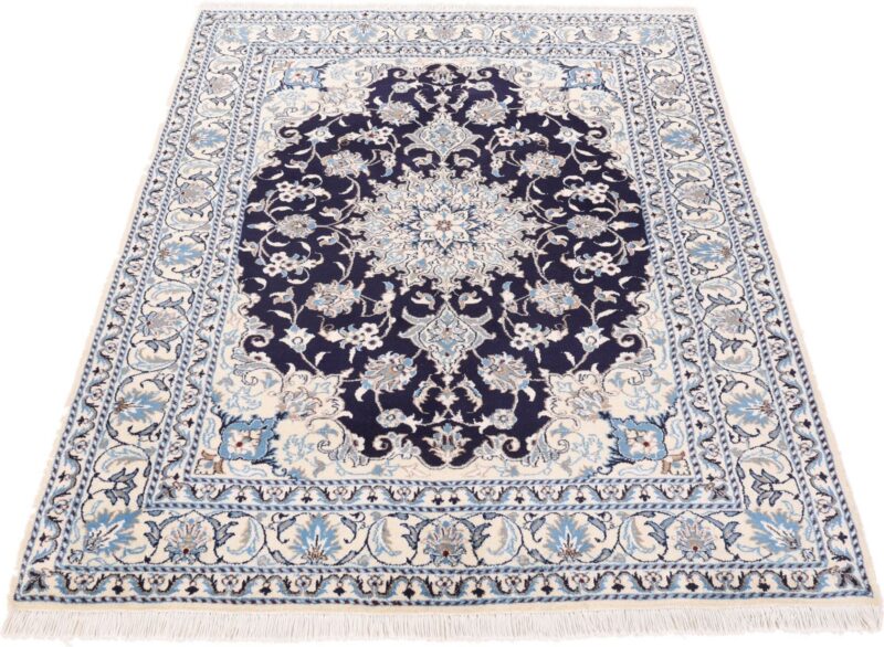 Nain Perserteppich 153 × 204 cm, Schurwolle und Seide, handgeknüpft