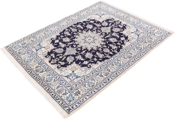 Nain Perserteppich 153 × 204 cm, Schurwolle und Seide, handgeknüpft