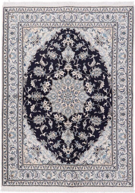 Nain Perserteppich 168 × 238 cm, Schurwolle und Seide, handgeknüpft