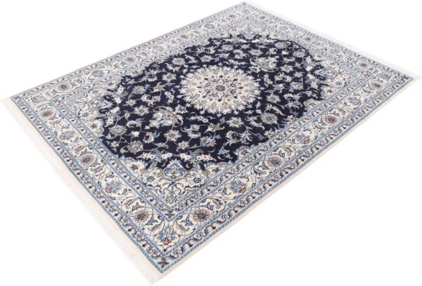 Nain Perserteppich 170 × 235 cm, Schurwolle und Seide, handgeknüpft