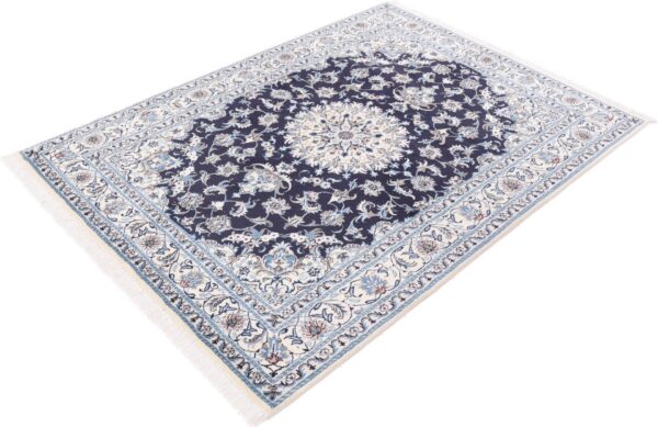 Nain Perserteppich 170 × 235 cm, Schurwolle und Seide, handgeknüpft