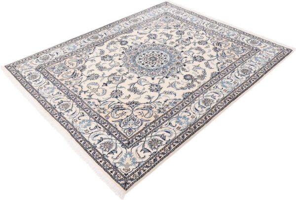perserteppich-nain-190-x-242-cm-schurwolle-und-seide-handgeknupft-17.jpg Nain Perserteppich 190 × 242 cm, Schurwolle und Seide, handgeknüpft