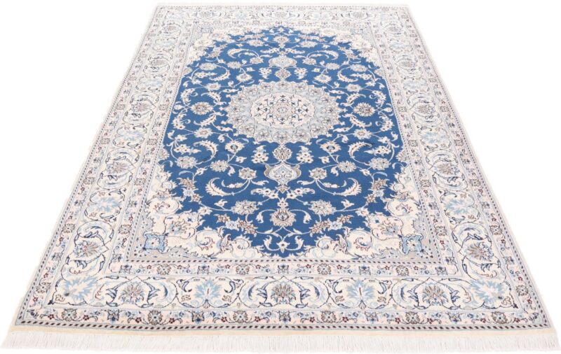 Nain Perserteppich 202 × 304 cm, Schurwolle und Seide, handgeknüpft