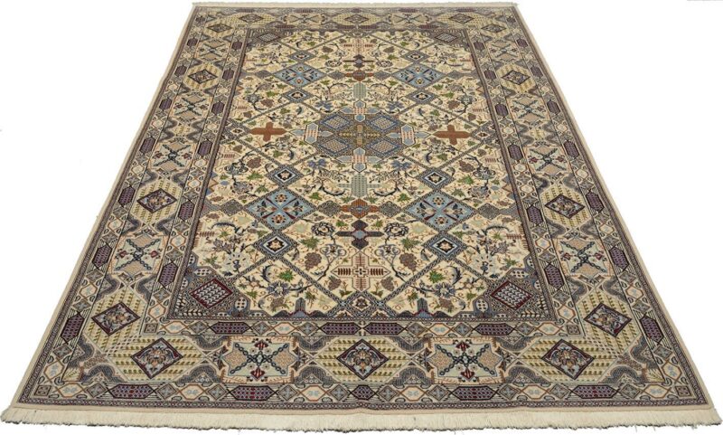 Nain Perserteppich 212 × 330 cm, Schurwolle-Seide, handgeknüpft